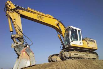 青島挖掘機租賃服務
